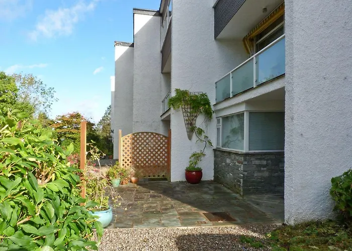 House Bowness 度假居